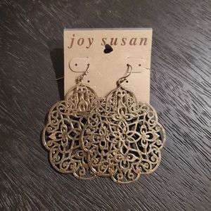 NWT Susan Joy Earrings - brass color